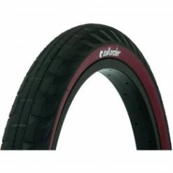 Marque Pneu Tallorder Wallride Black / Red Sidewalls
